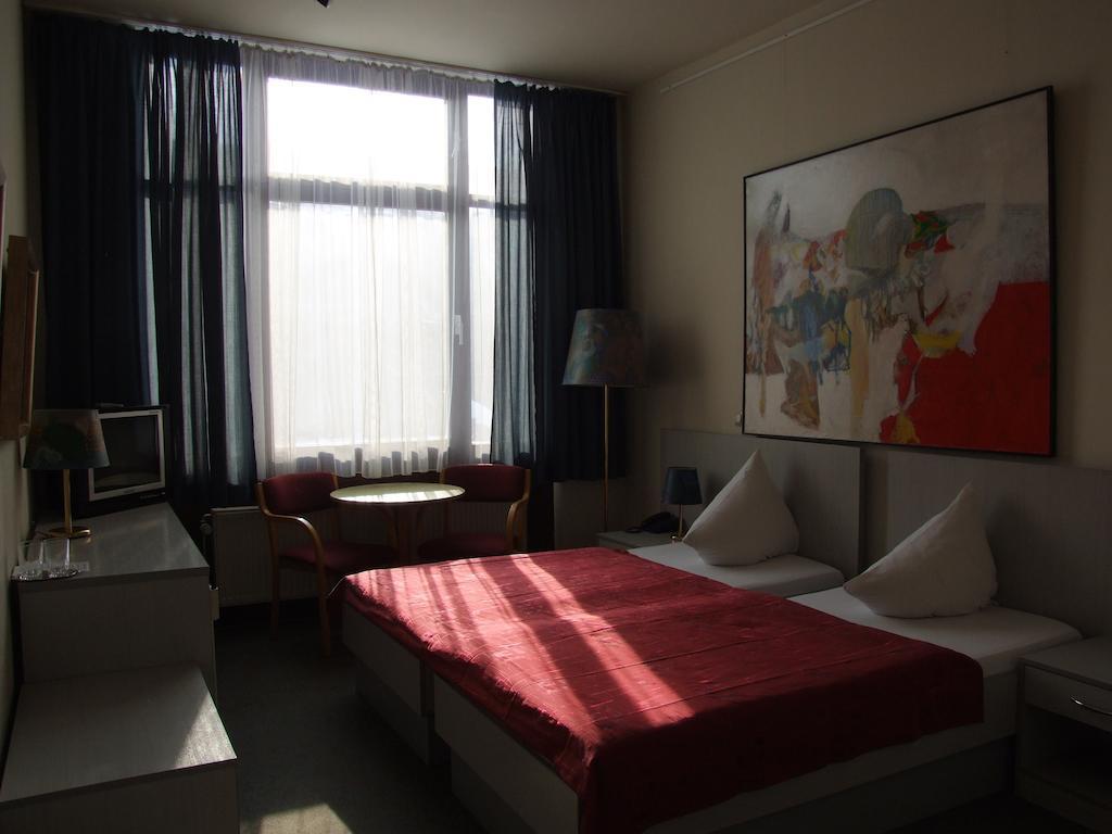 Berlin Art Hotel ギュムリ 部屋 写真